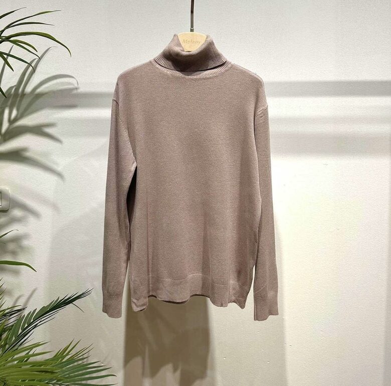 Džemperis - bītlene ar augsto apkakli un viskozi Blāvs vecrozā Universāls izmērs 